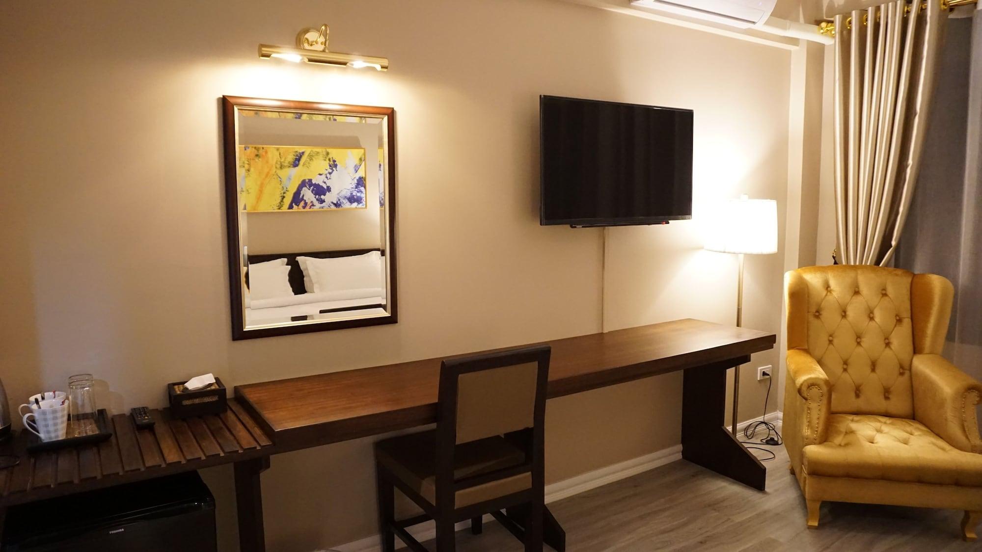 Taris Art Hotel Phrae Dış mekan fotoğraf