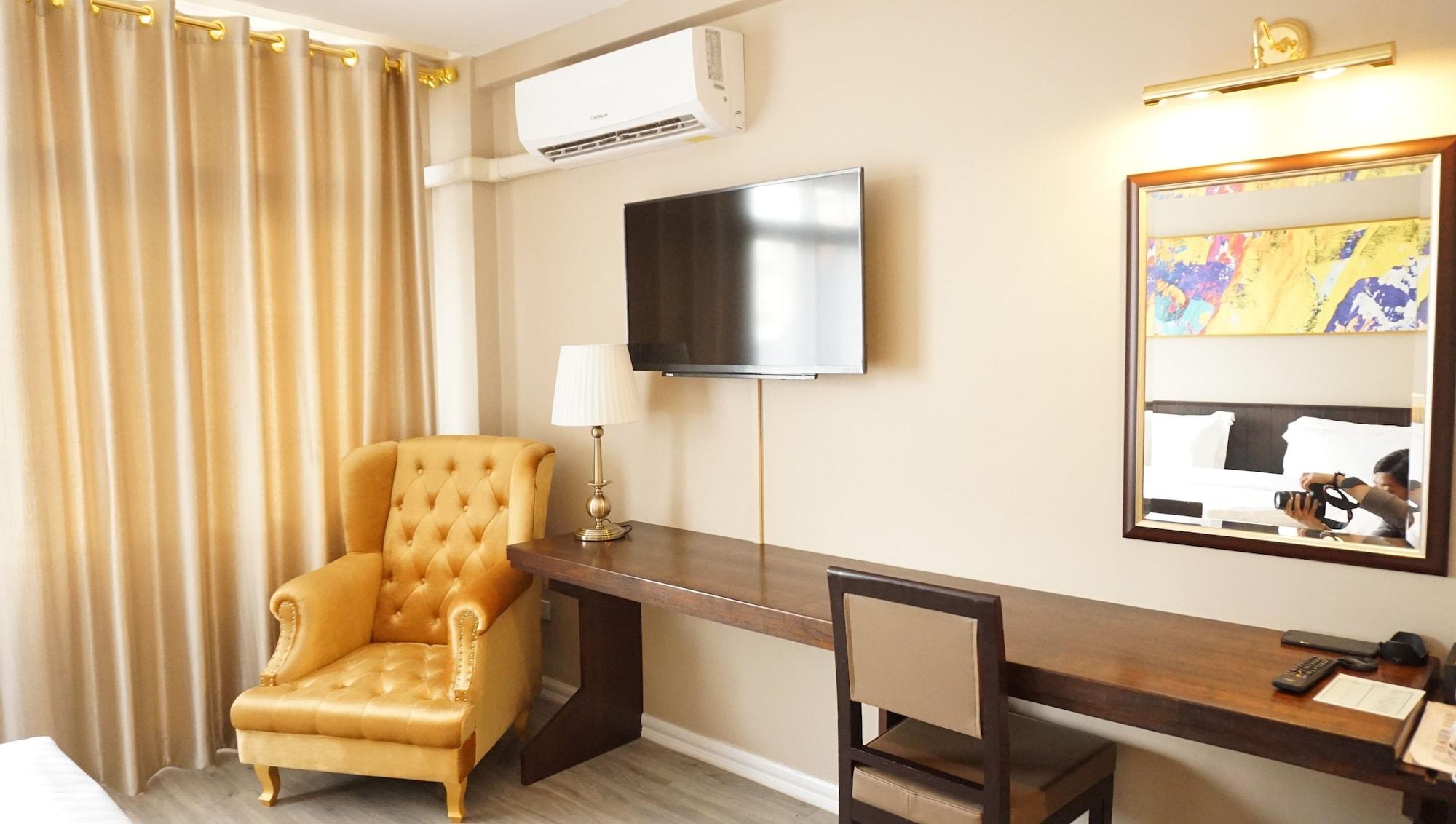 Taris Art Hotel Phrae Dış mekan fotoğraf