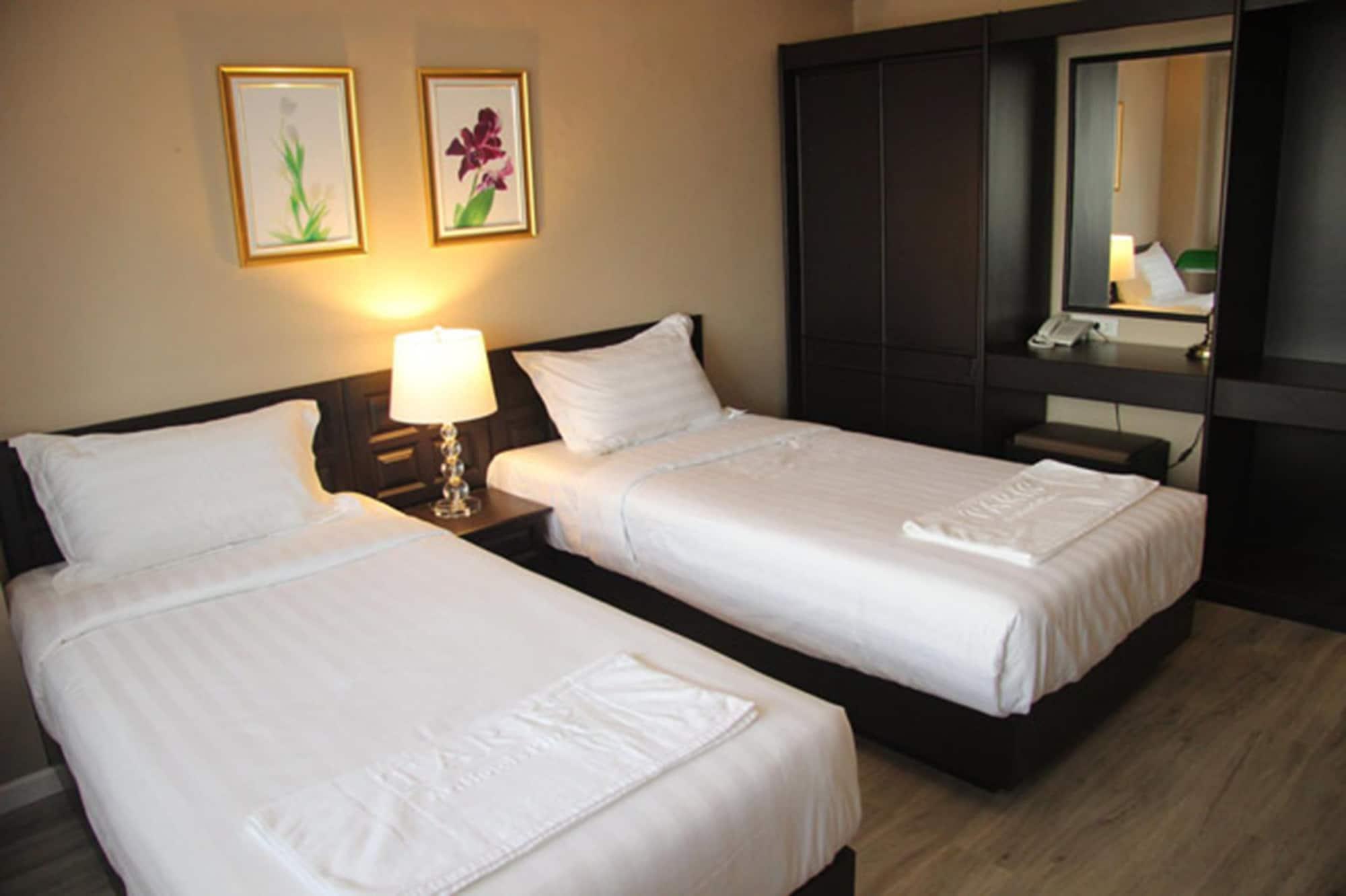 Taris Art Hotel Phrae Dış mekan fotoğraf