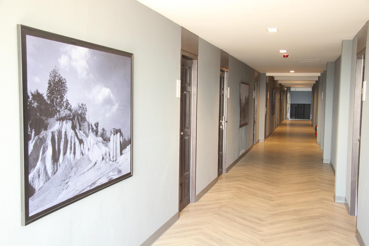 Taris Art Hotel Phrae Dış mekan fotoğraf
