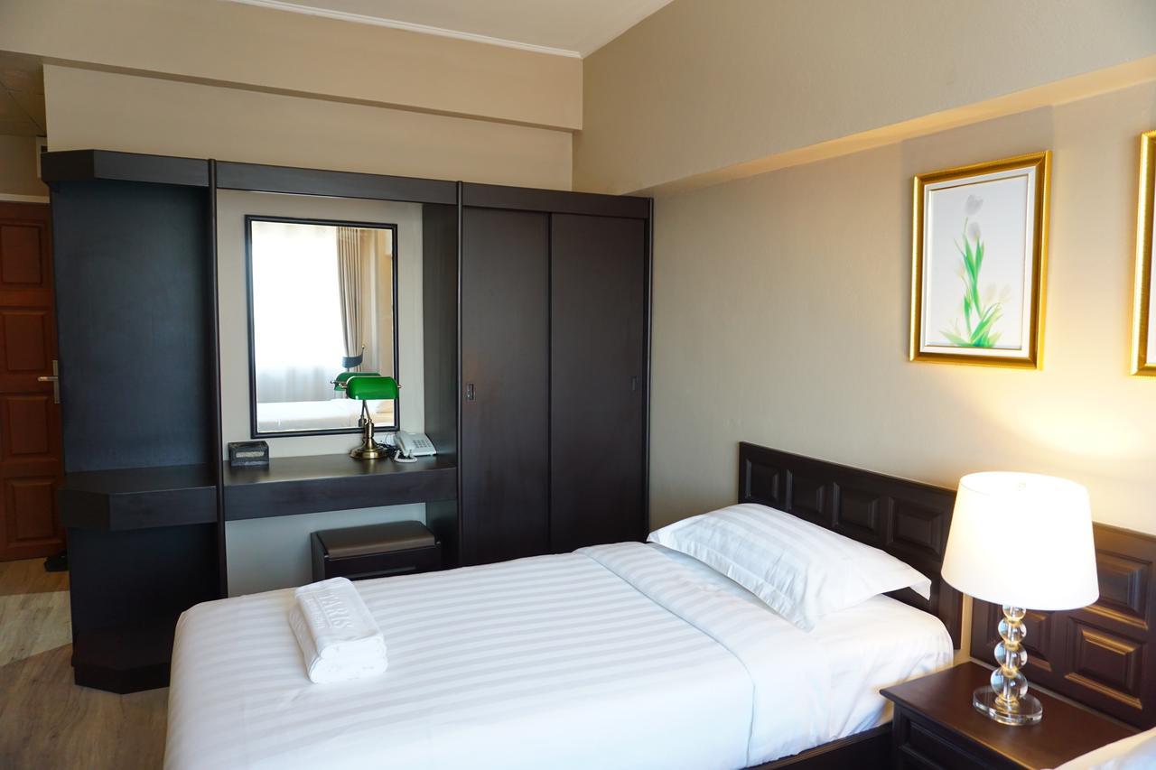 Taris Art Hotel Phrae Dış mekan fotoğraf