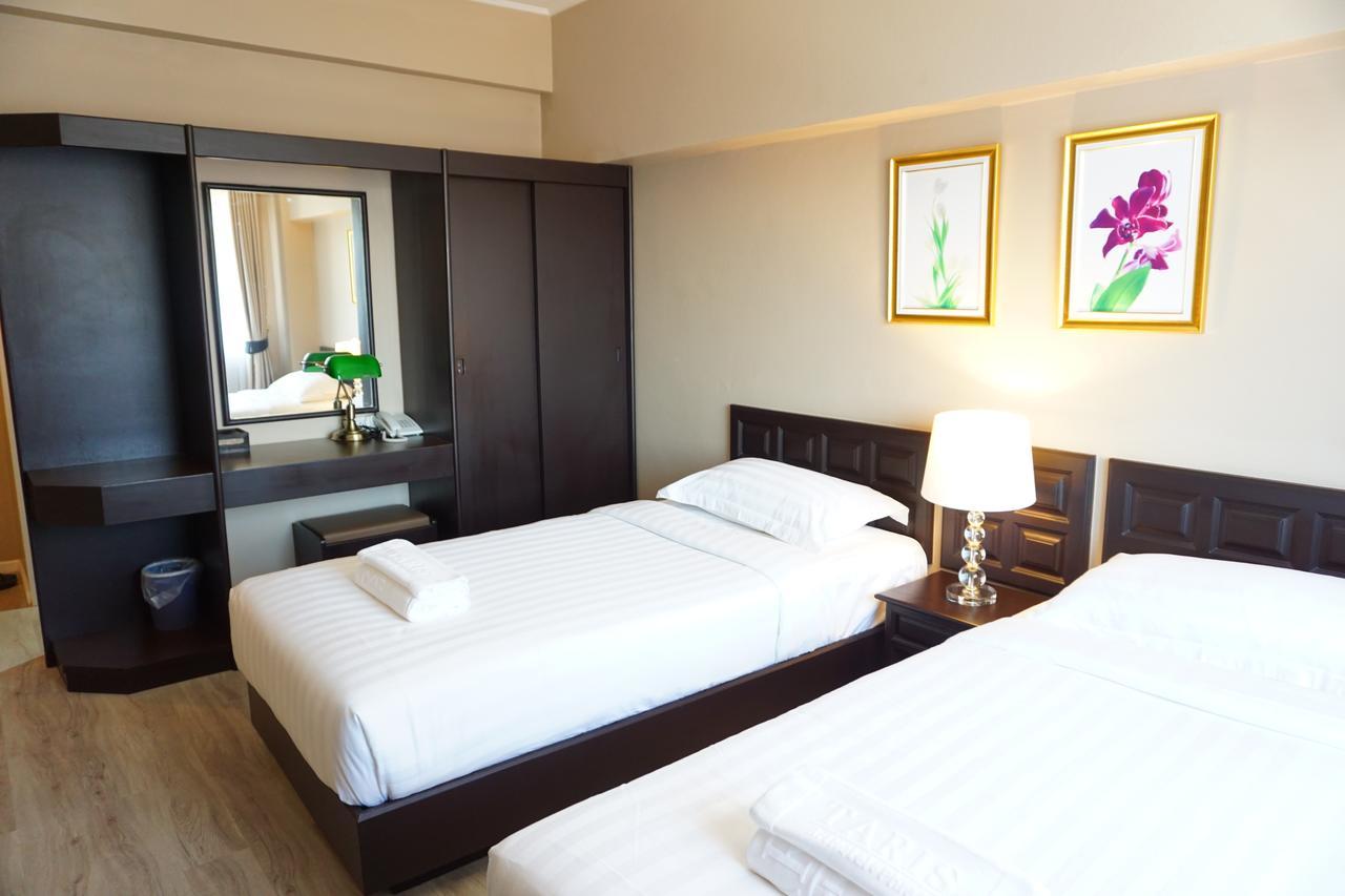 Taris Art Hotel Phrae Dış mekan fotoğraf